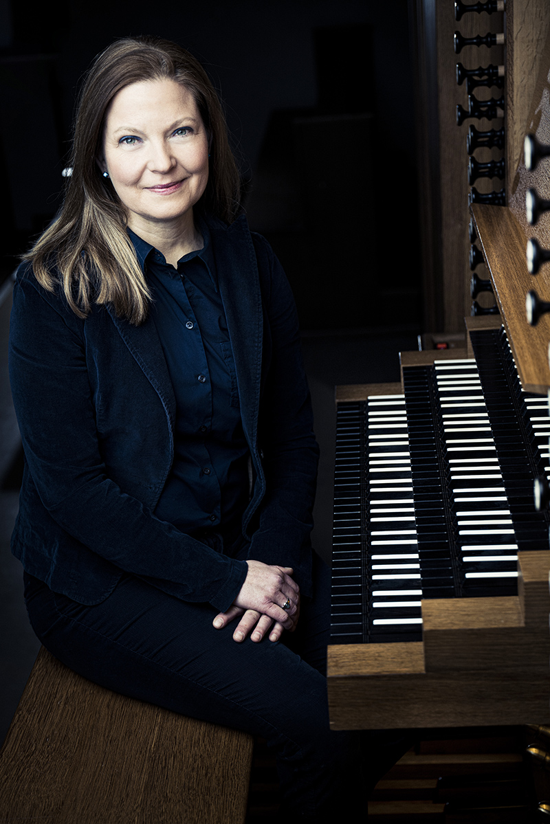 Anke Willwohl an der Orgel